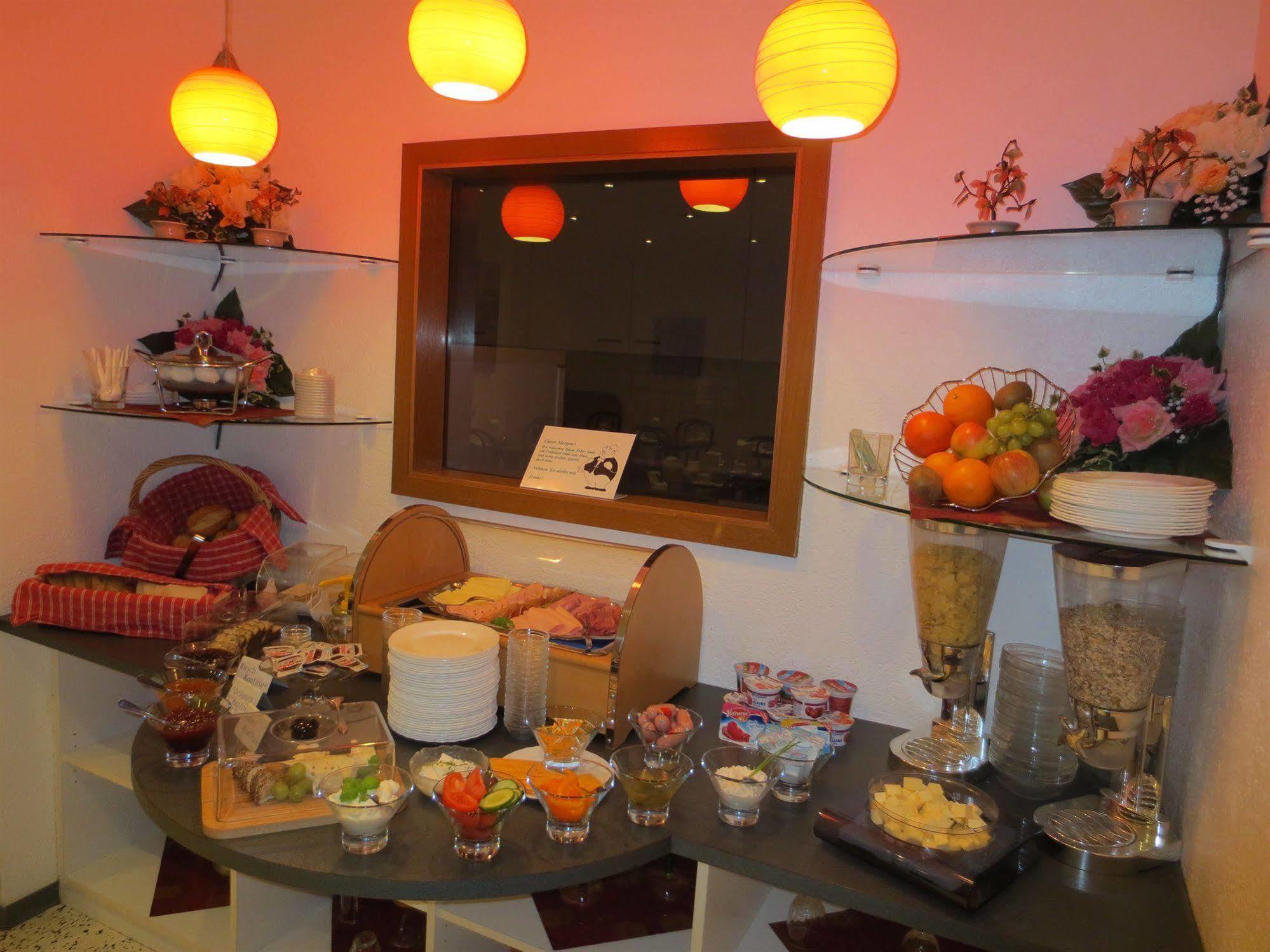 Regina Hotel 3*