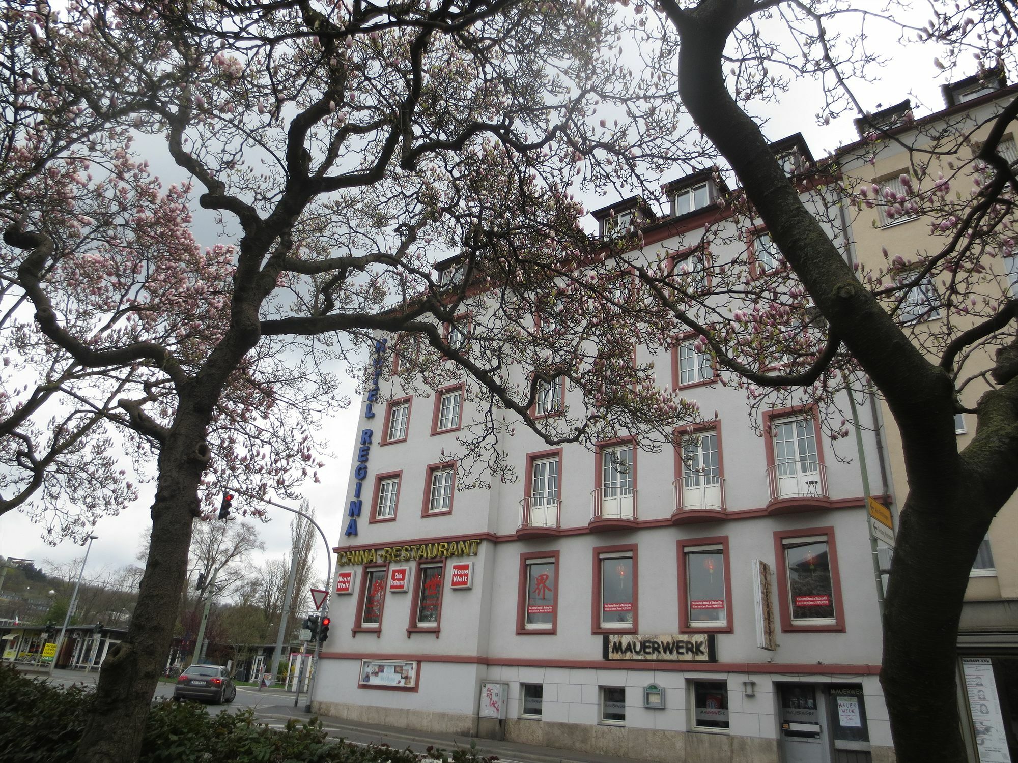 Regina Hotel 3*
